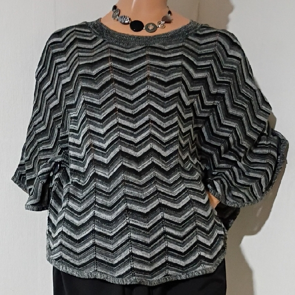 Apt. 9 Black and Gray Chevron Sweater LOT M33 - Picture 5 of 16